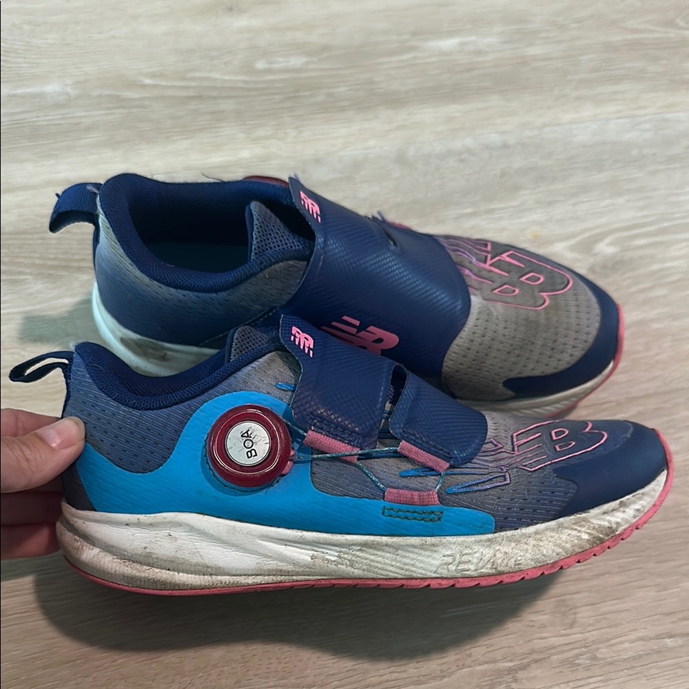 New Balance Blue and Pink Sneakers with Cushioned Sole